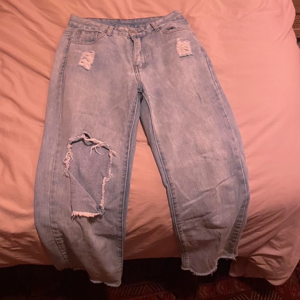 SHEIN Light Blue Ripped Boyfriend Jeans